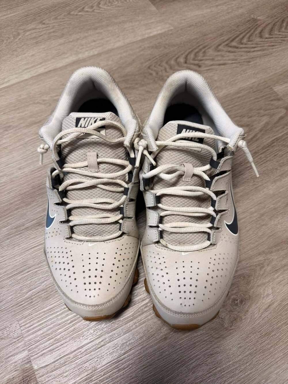 Nike Reax 8 TR Size 10.5 Beige Gum Training Shoes